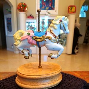 Carrousel Horse Plays Music Brand New